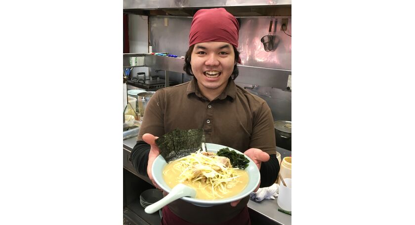 店員ラーメン